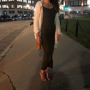 Green maxi dress worn maybe 2 times, size small.